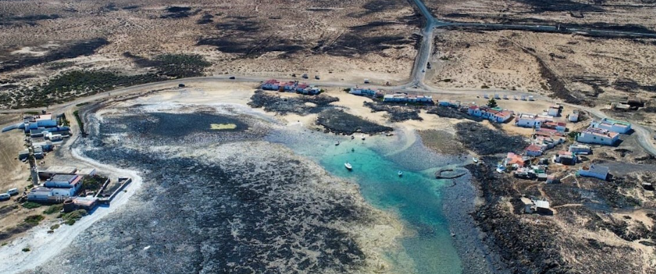 Excursión a El Cotillo: dunas y volcán